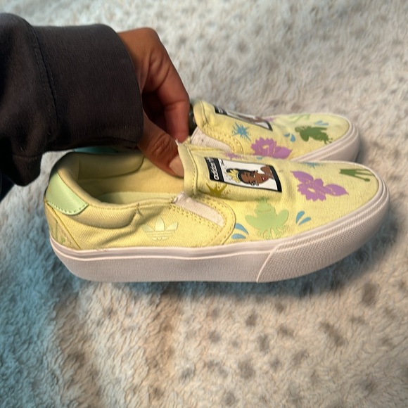 Adidas slip ons princess shoes - Picture 2 of 8